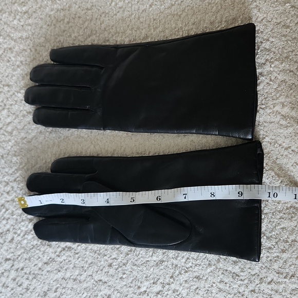 100% Leather Driving Gloves - Picture 3 of 10